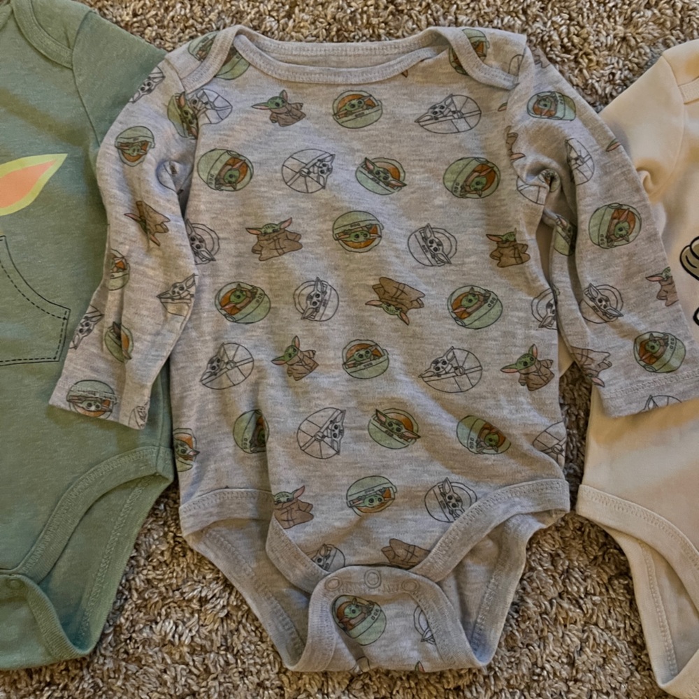 Set of 3 Star Wars Long Sleeve Onesies 3-6 Months - Picture 4 of 7